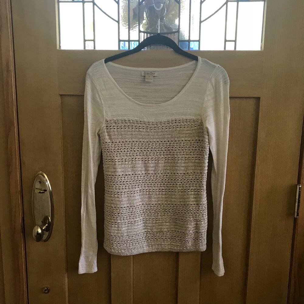 Beautiful Lucky brand sweater